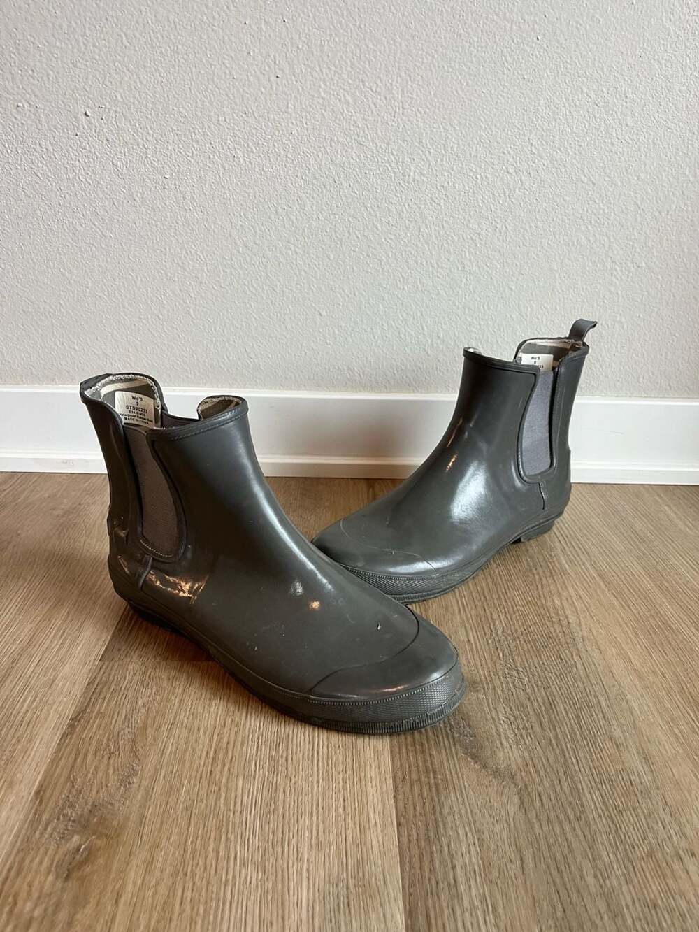 Sperry, Waterproof Rubber Chelsea Rain Boots, Short, Grey, Woman’s 9